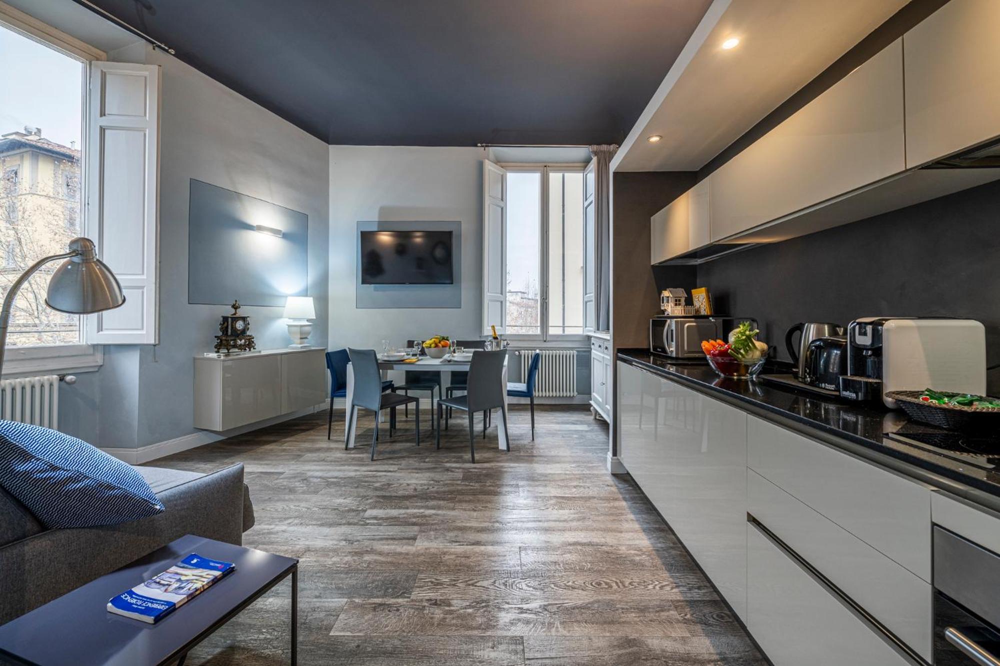 Cherubini Palace Thematic Apartment Флоренция Екстериор снимка