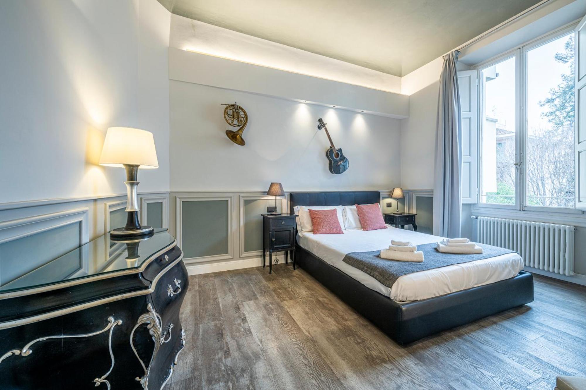 Cherubini Palace Thematic Apartment Флоренция Екстериор снимка