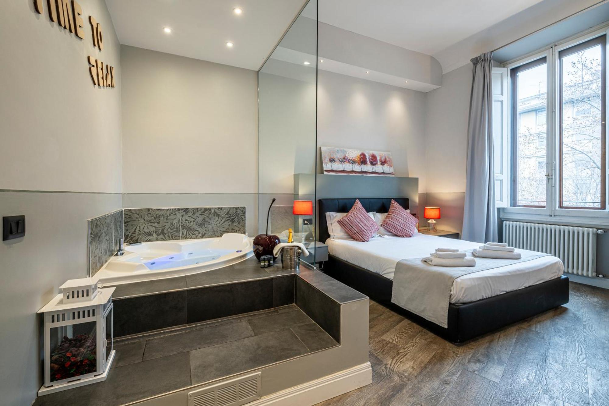 Cherubini Palace Thematic Apartment Флоренция Екстериор снимка