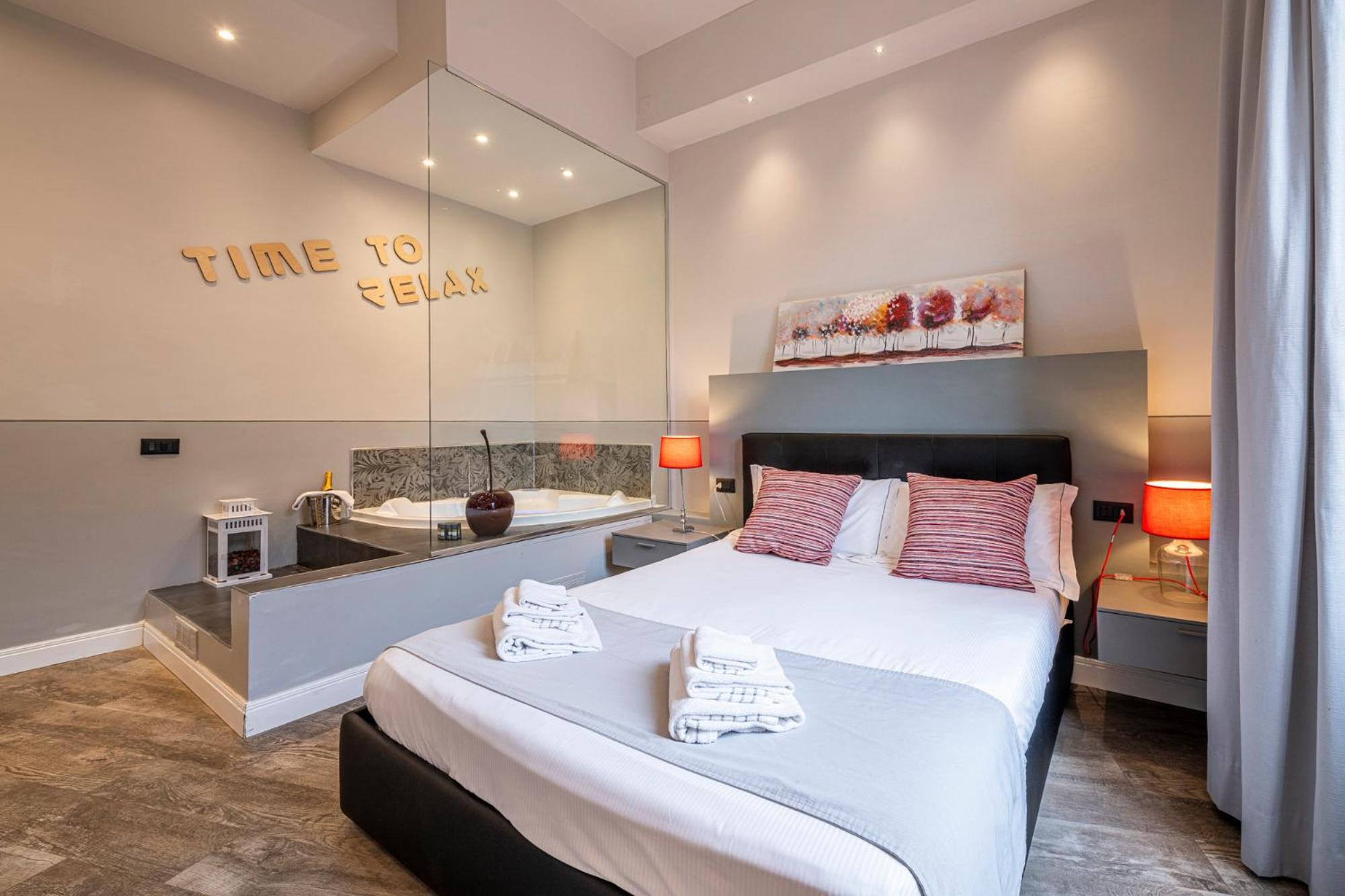 Cherubini Palace Thematic Apartment Флоренция Екстериор снимка
