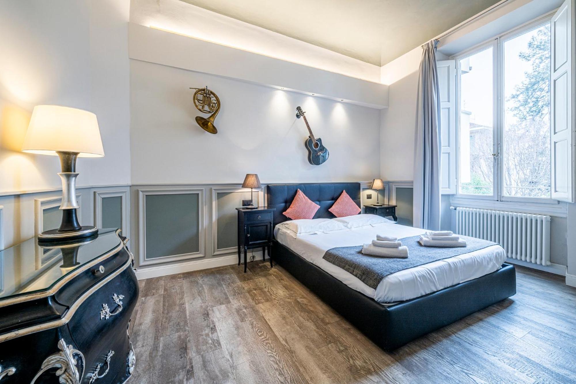 Cherubini Palace Thematic Apartment Флоренция Екстериор снимка