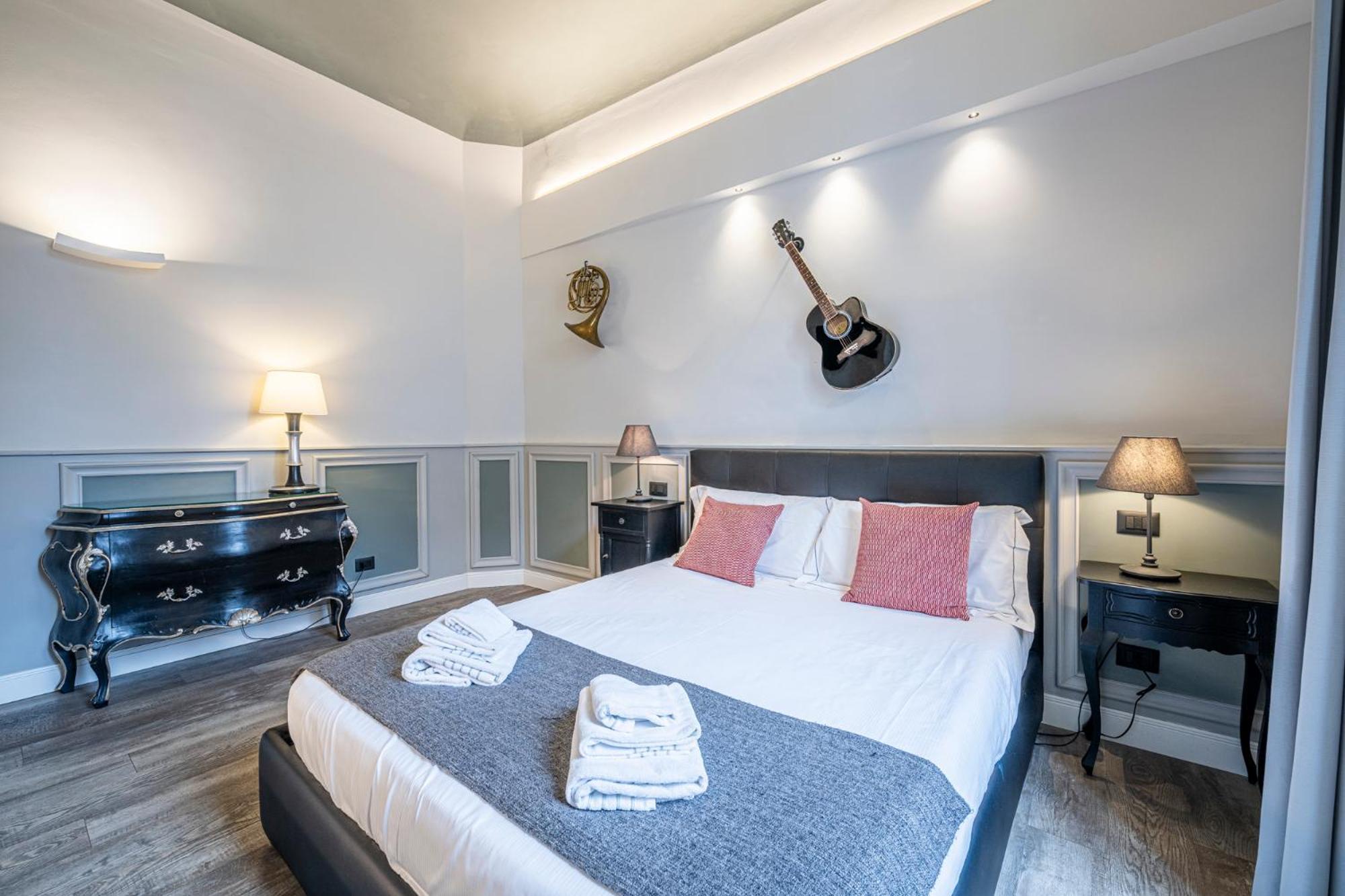 Cherubini Palace Thematic Apartment Флоренция Екстериор снимка