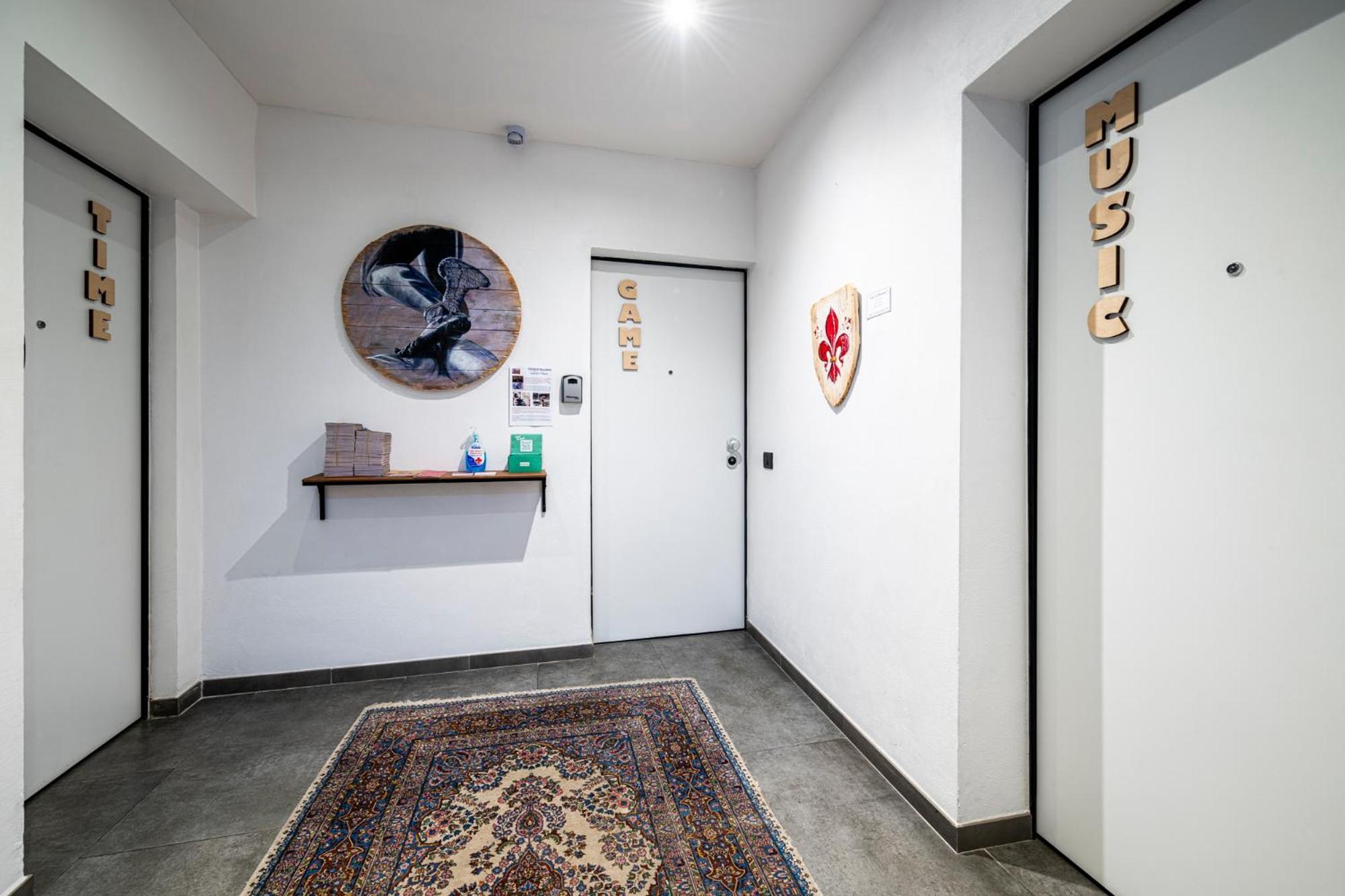 Cherubini Palace Thematic Apartment Флоренция Екстериор снимка