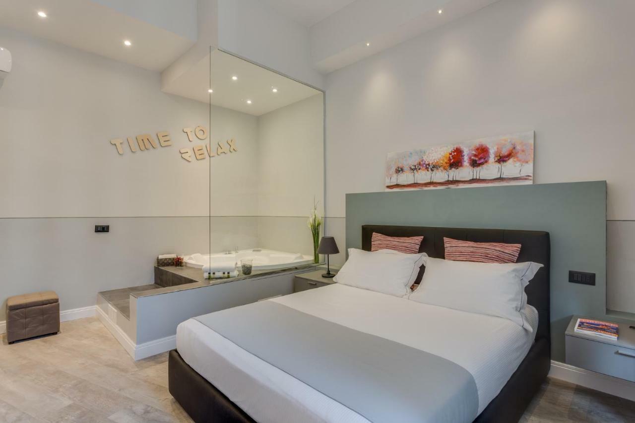 Cherubini Palace Thematic Apartment Флоренция Екстериор снимка
