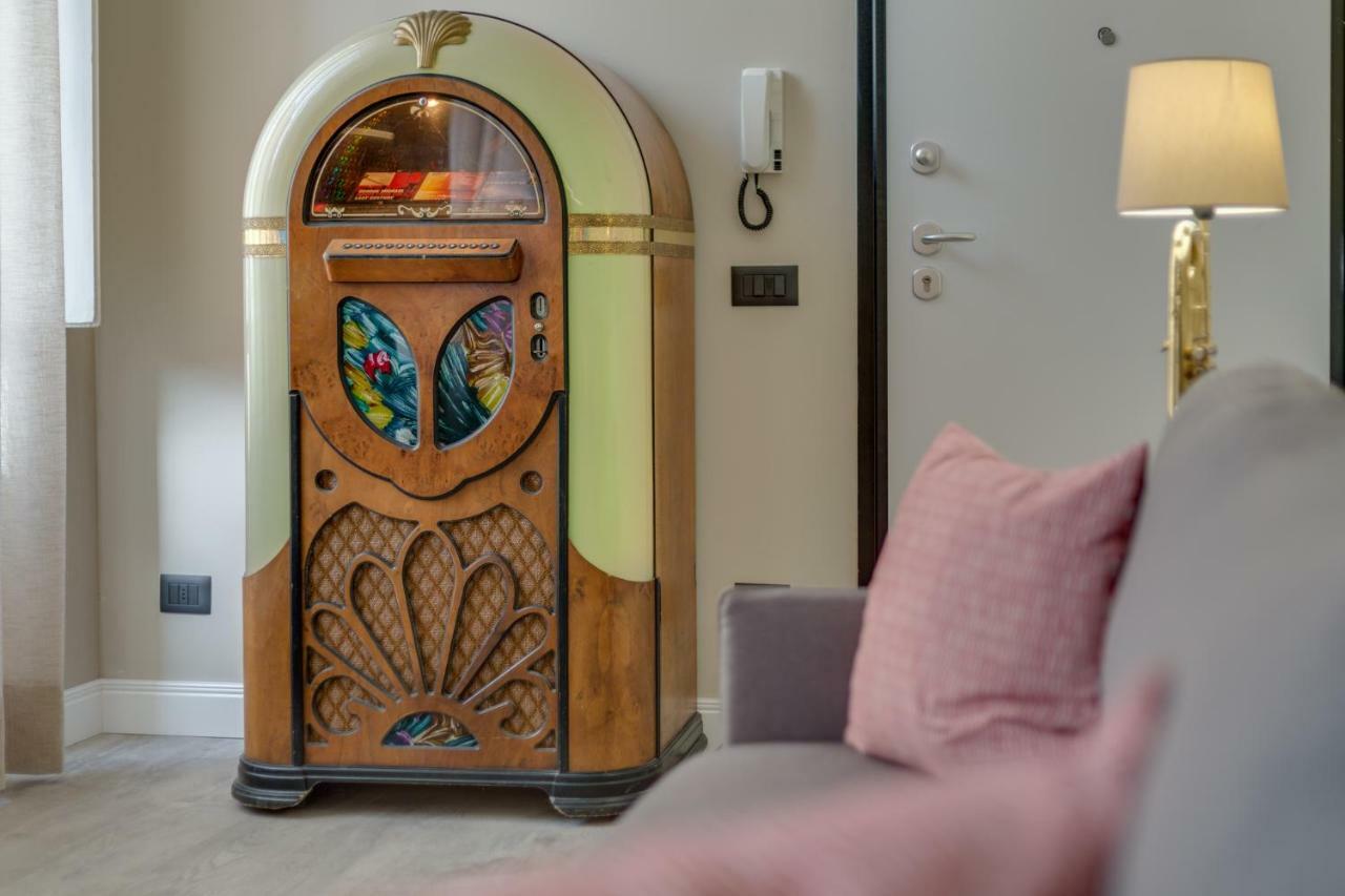 Cherubini Palace Thematic Apartment Флоренция Екстериор снимка