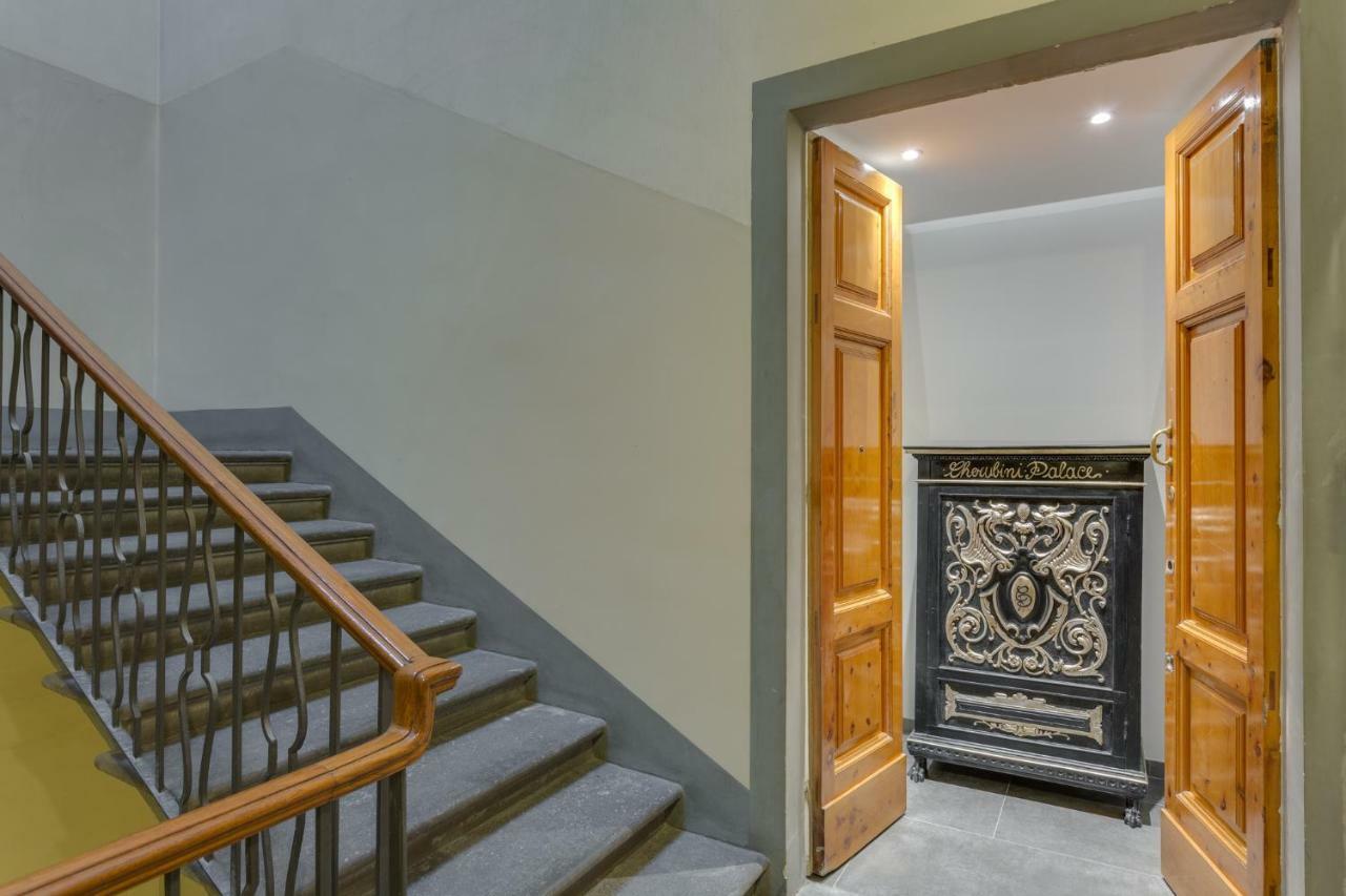 Cherubini Palace Thematic Apartment Флоренция Екстериор снимка
