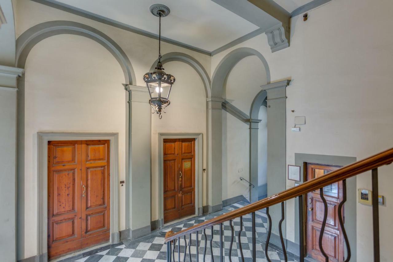 Cherubini Palace Thematic Apartment Флоренция Екстериор снимка